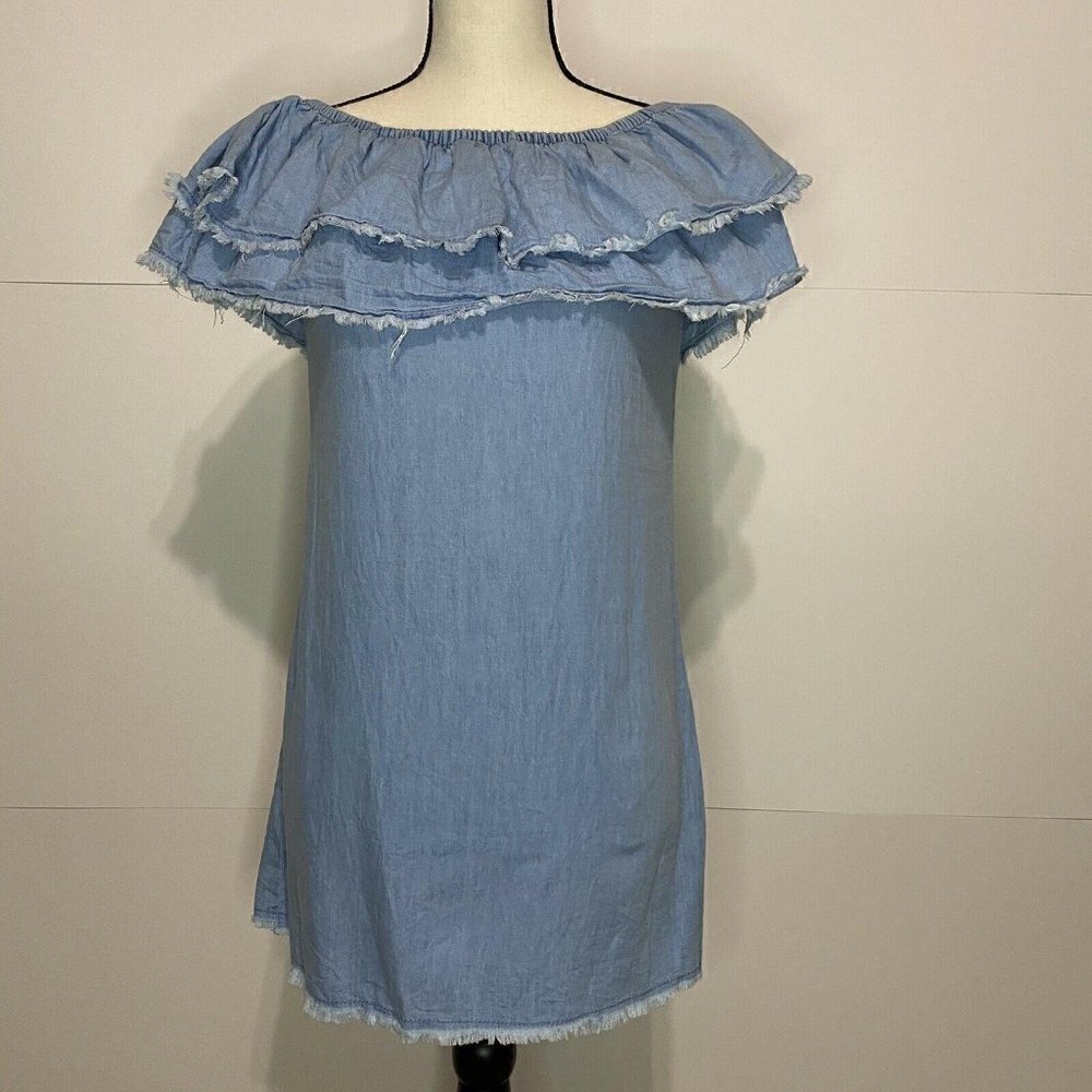 DEREK HEART SZ SMALL OFF THE SHOULDER DENIM RUFFLE SHIRT